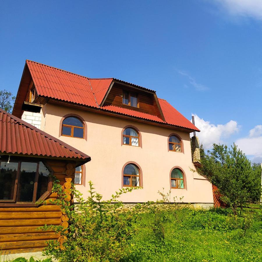 Мальва Apartment Lazeshchyna Exterior photo